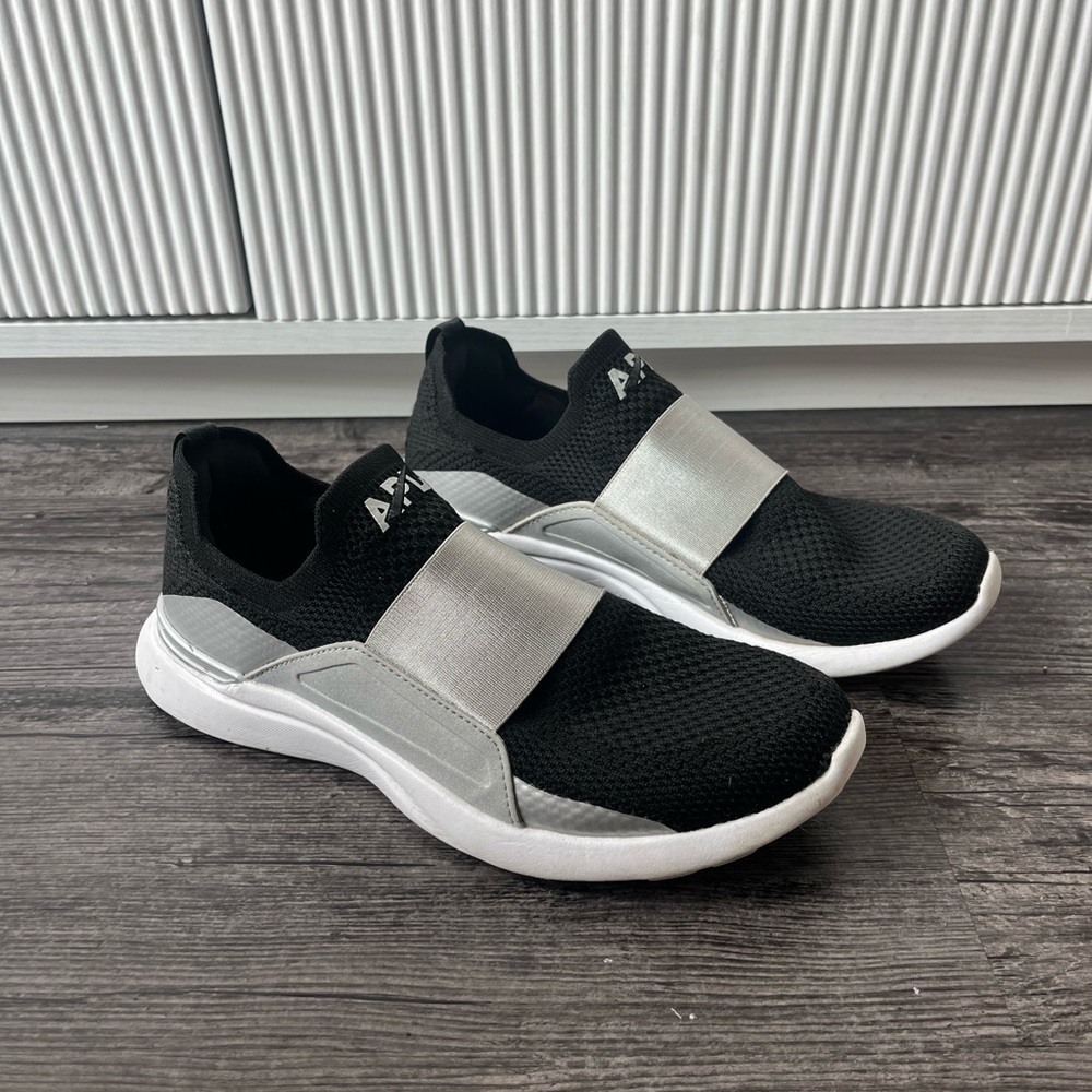APL Techloom Sneakers - Black/Grey Sz 7.5
